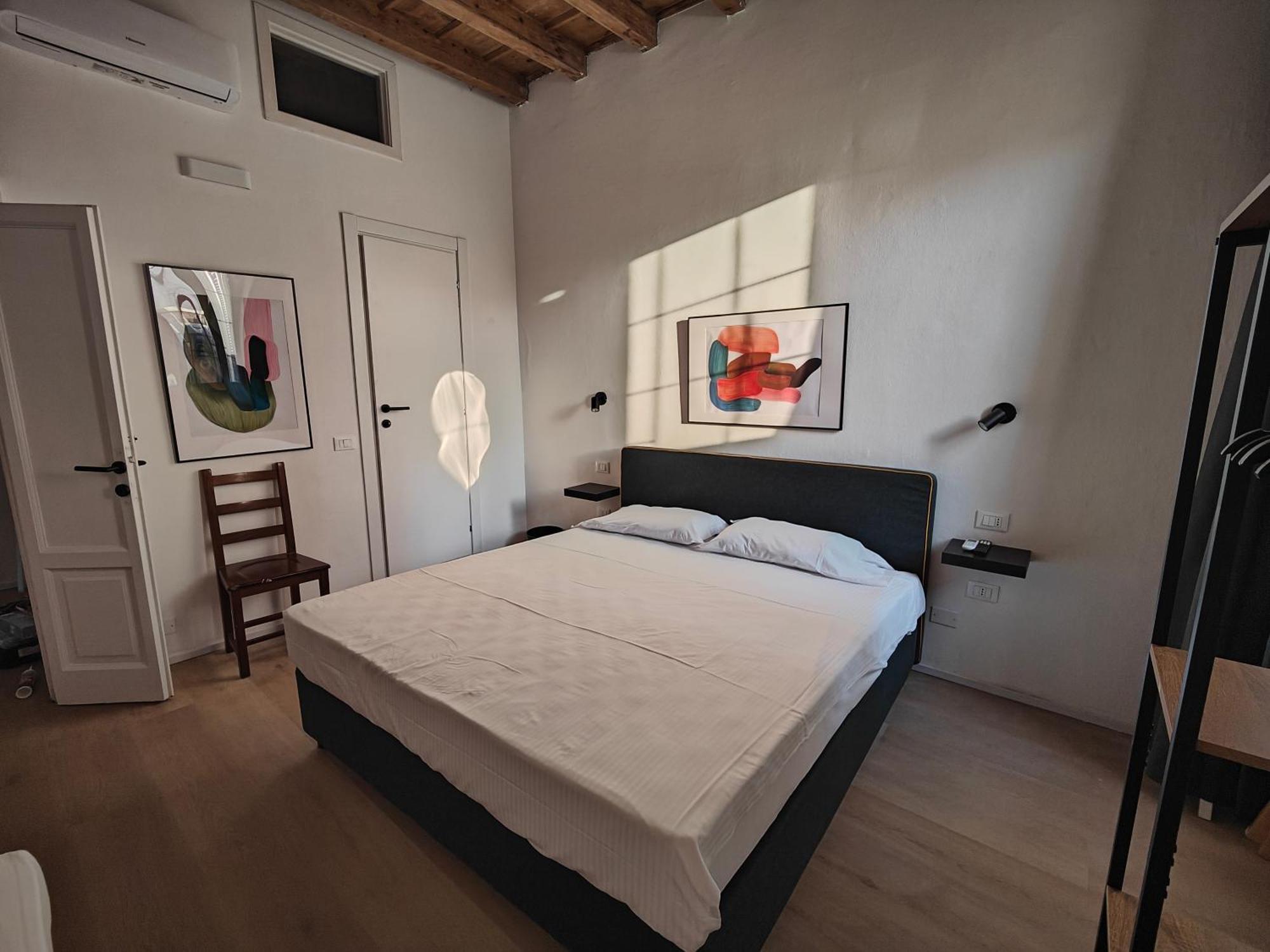 Crocetta Charme 2broom With Terrace * Milán